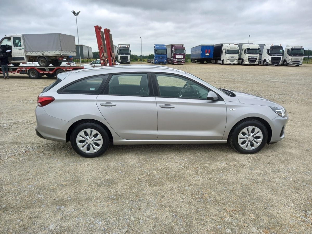 HYUNDAI I30 KOMBI - PKW: das Bild 2 HYUNDAI I30 KOMBI - PKW: das Bild 2