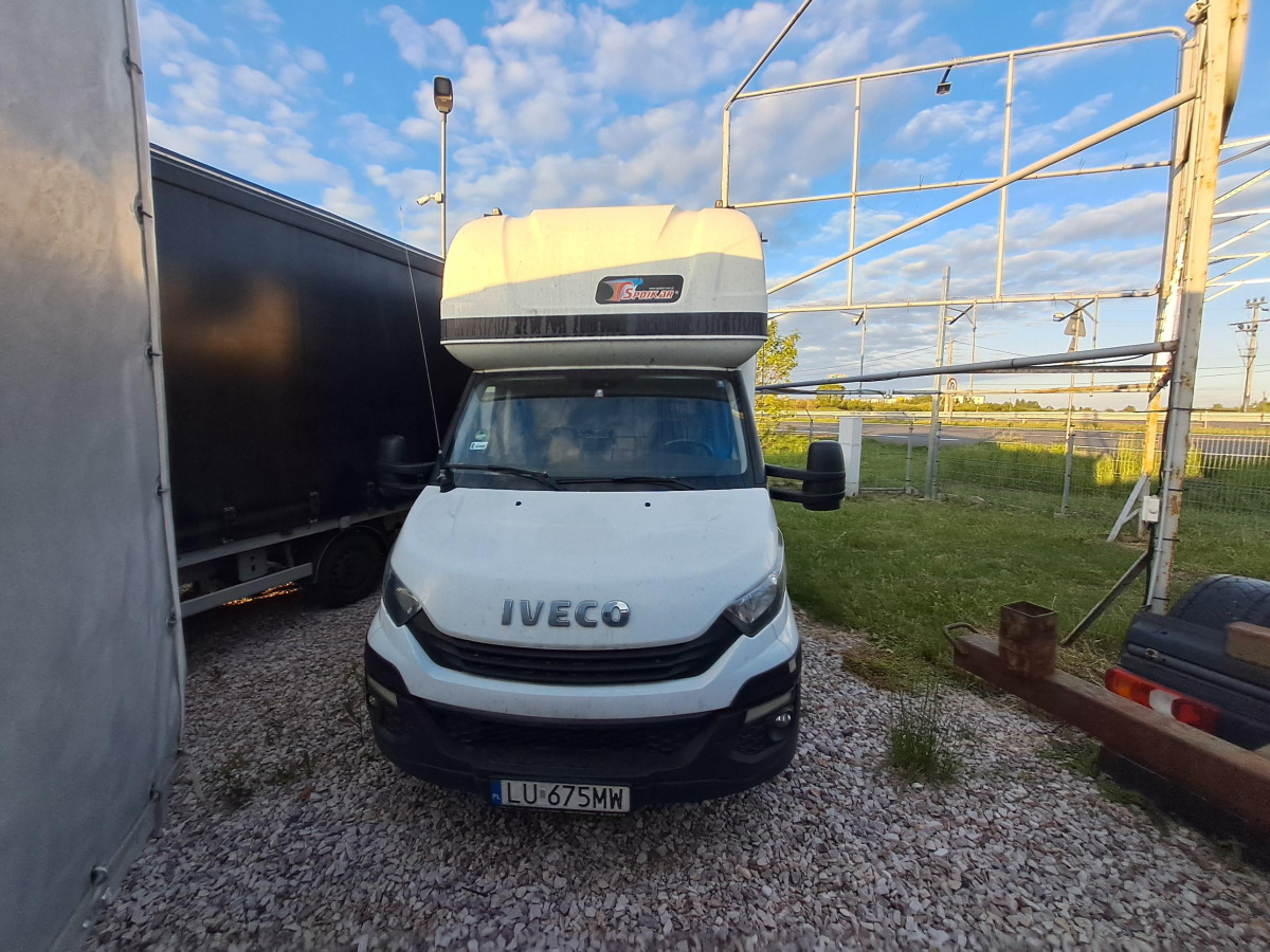 IVECO 35S18 PLANDEKA - Planen Transporter: das Bild 2 IVECO 35S18 PLANDEKA - Planen Transporter: das Bild 2
