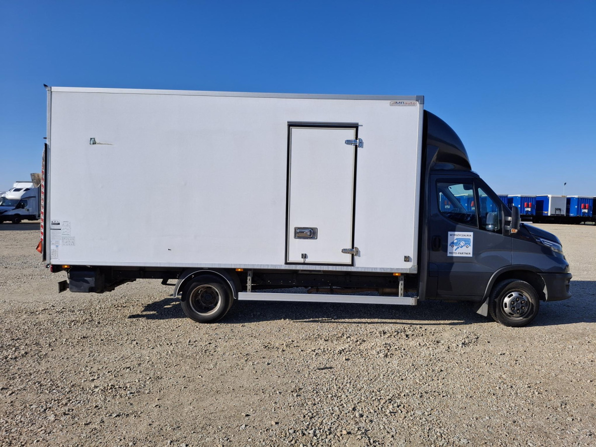IVECO DAILY 50C18 KONTENER Z WINDĄ - Koffer LKW: das Bild 4 IVECO DAILY 50C18 KONTENER Z WINDĄ - Koffer LKW: das Bild 4