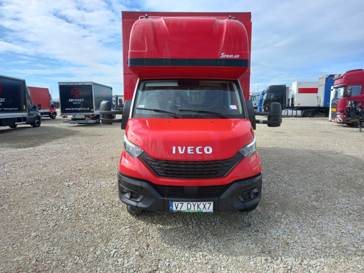 IVECO DAILY PLANDEKA - Planen Transporter: das Bild 2 IVECO DAILY PLANDEKA - Planen Transporter: das Bild 2