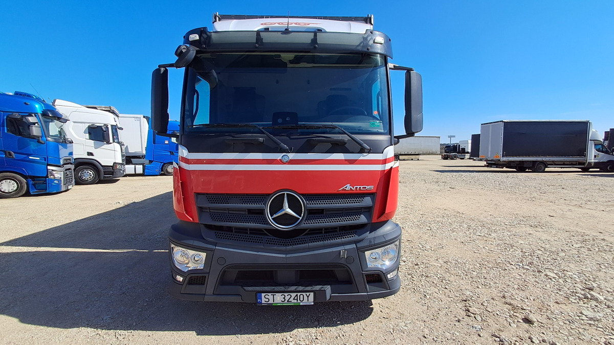 MERCEDES BENZ ANTOS SOLÓWKA Z WINDĄ - LKW: das Bild 3 MERCEDES BENZ ANTOS SOLÓWKA Z WINDĄ - LKW: das Bild 3