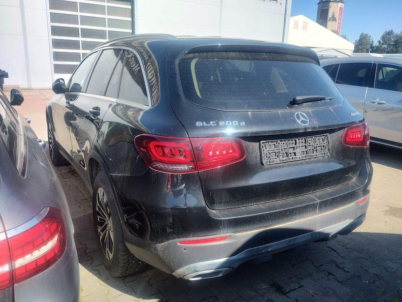 MERCEDES BENZ GLC 200D SUV - SUV/ Geländewagen: das Bild 3 MERCEDES BENZ GLC 200D SUV - SUV/ Geländewagen: das Bild 3