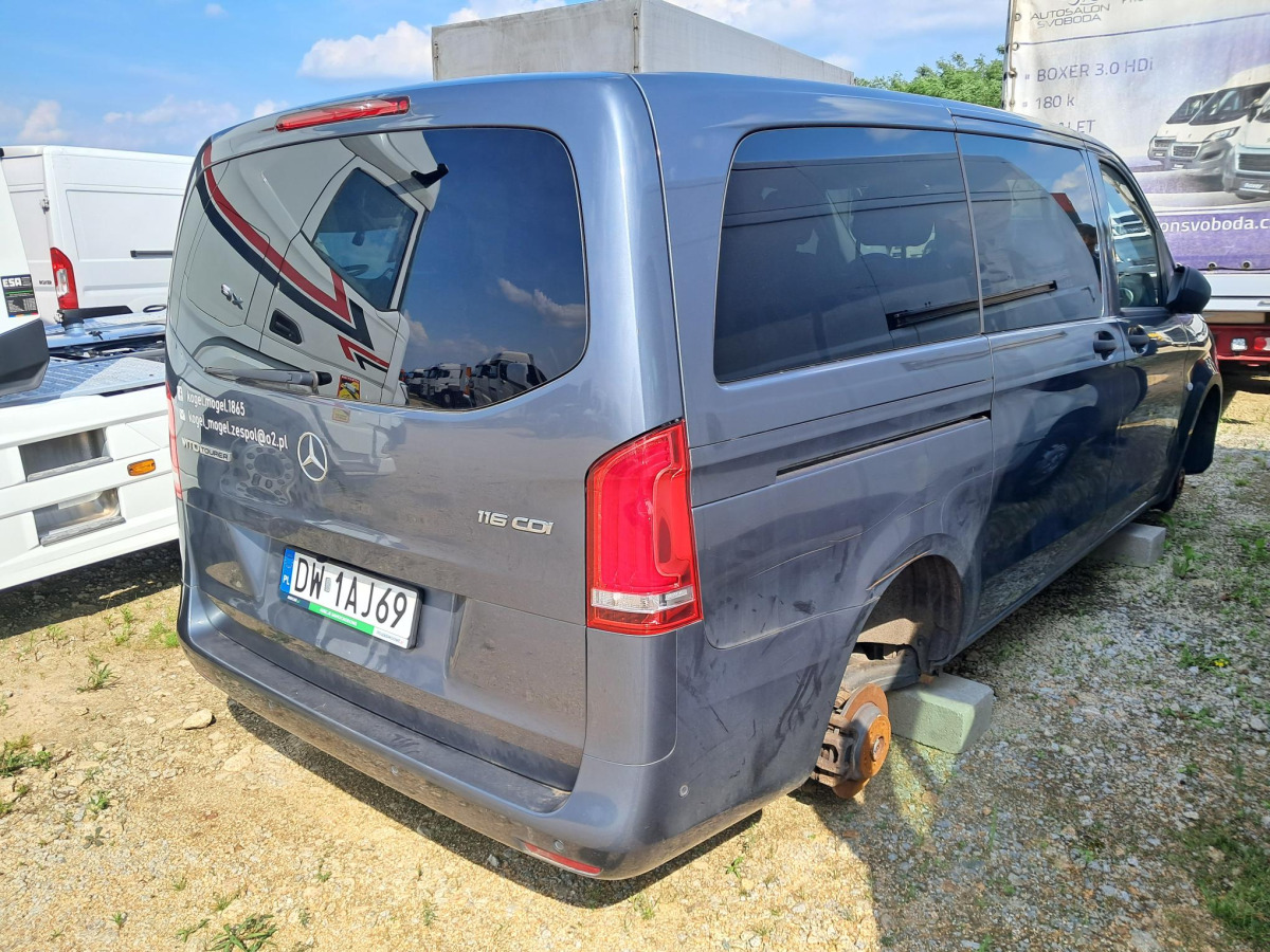 MERCEDES BENZ VITO TOURER VAN - PKW: das Bild 4 MERCEDES BENZ VITO TOURER VAN - PKW: das Bild 4