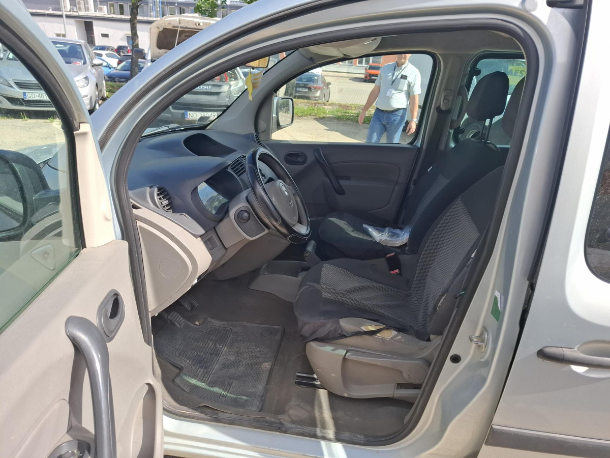 RENAULT KANGOO MINIVAN - PKW: das Bild 5 RENAULT KANGOO MINIVAN - PKW: das Bild 5