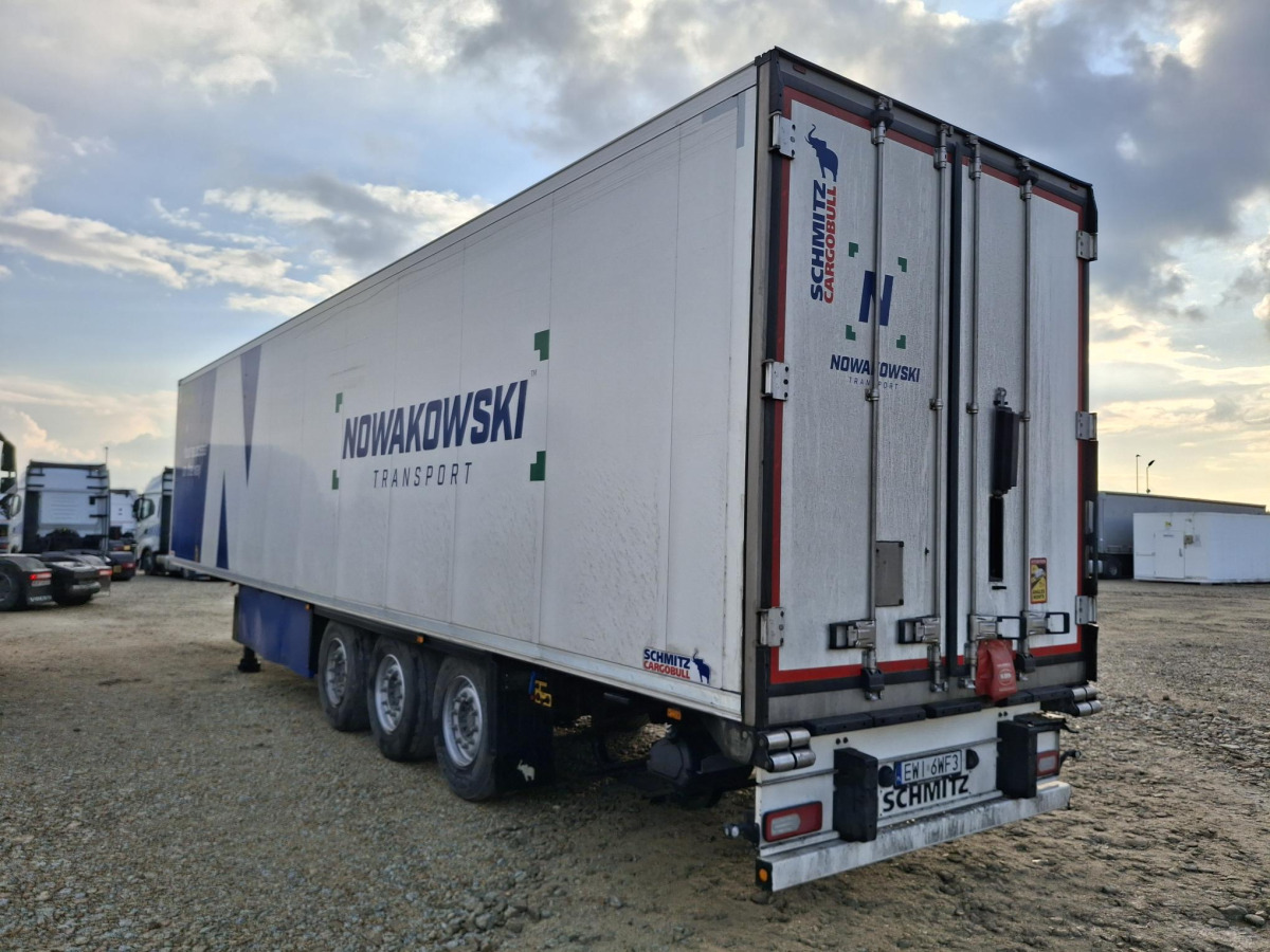 SCHMITZ CARGOBULL SCB*S3B IZOTERMA - Isotherm Anhänger: das Bild 3 SCHMITZ CARGOBULL SCB*S3B IZOTERMA - Isotherm Anhänger: das Bild 3