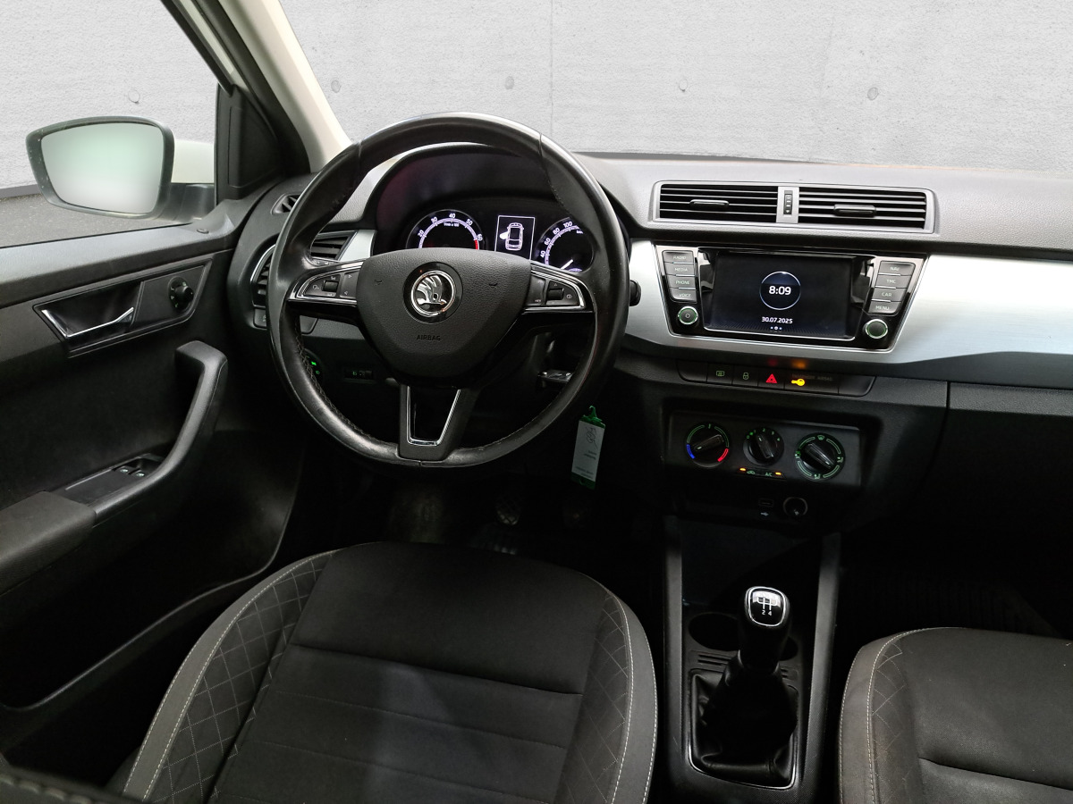 PKW SKODA FABIA KOMBI: das Bild 11