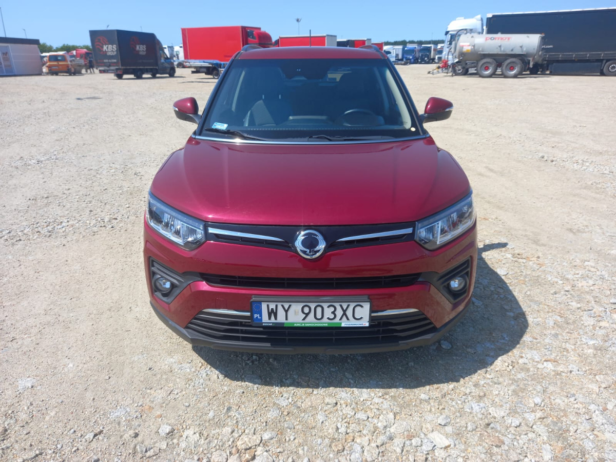 SSANG YONG Tivoli SUV - SUV/ Geländewagen: das Bild 2 SSANG YONG Tivoli SUV - SUV/ Geländewagen: das Bild 2