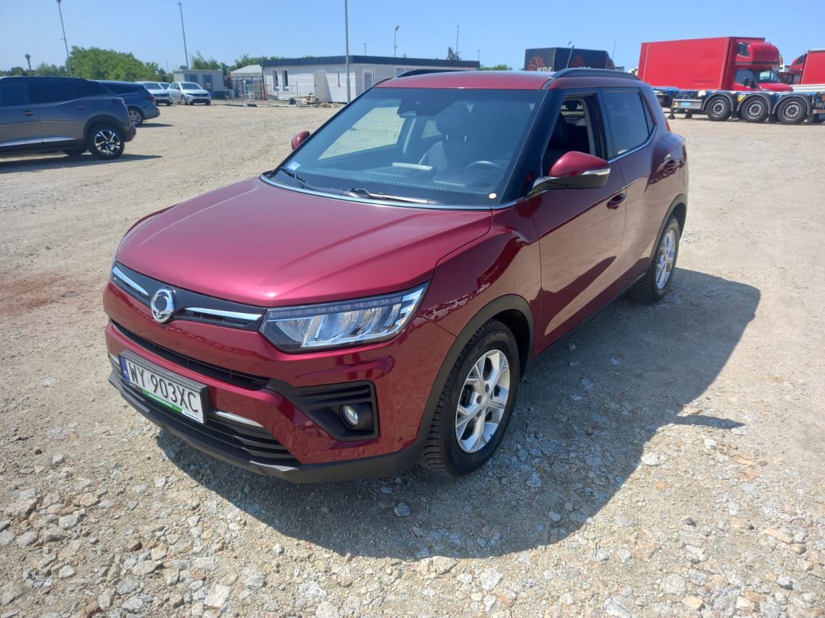 SSANG YONG Tivoli SUV - SUV/ Geländewagen: das Bild 3 SSANG YONG Tivoli SUV - SUV/ Geländewagen: das Bild 3
