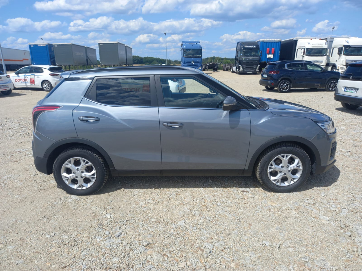 SSANGYONG TIVOLI SUV - SUV/ Geländewagen: das Bild 4 SSANGYONG TIVOLI SUV - SUV/ Geländewagen: das Bild 4