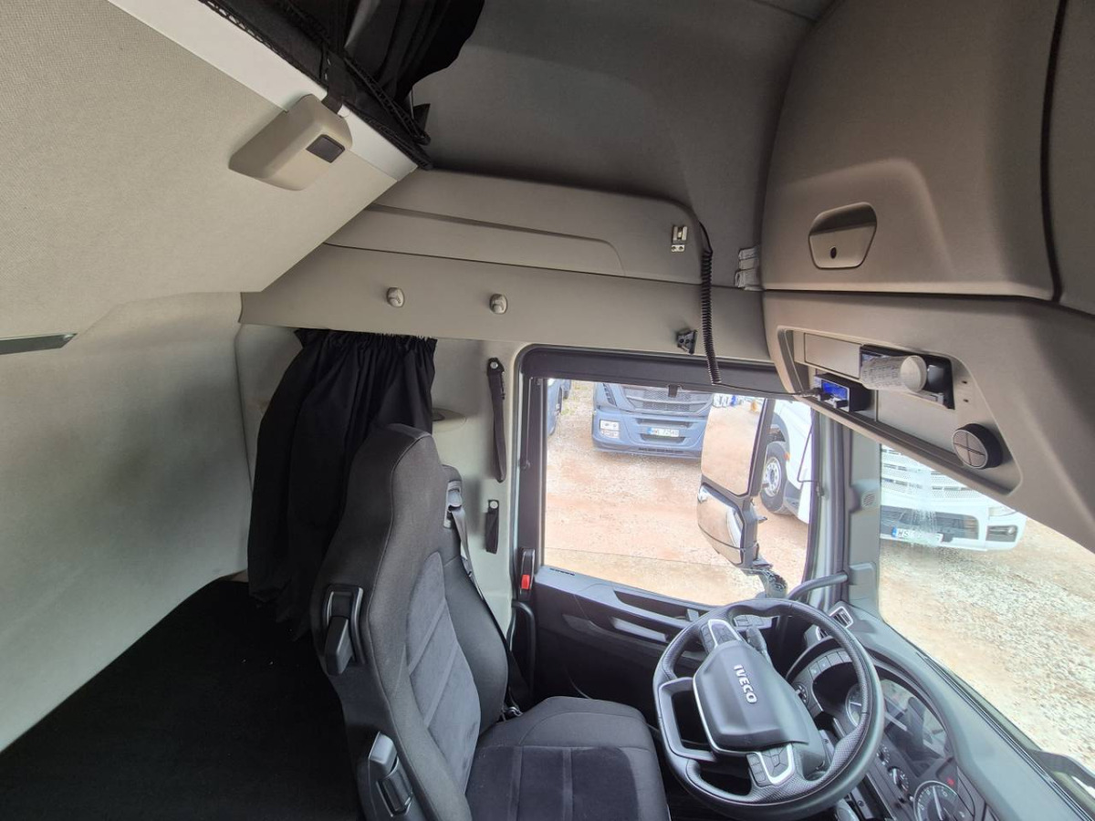 Sattelzugmaschine IVECO AS440ST/FP LT CIĄGNIK SIODŁOWY: das Bild 19