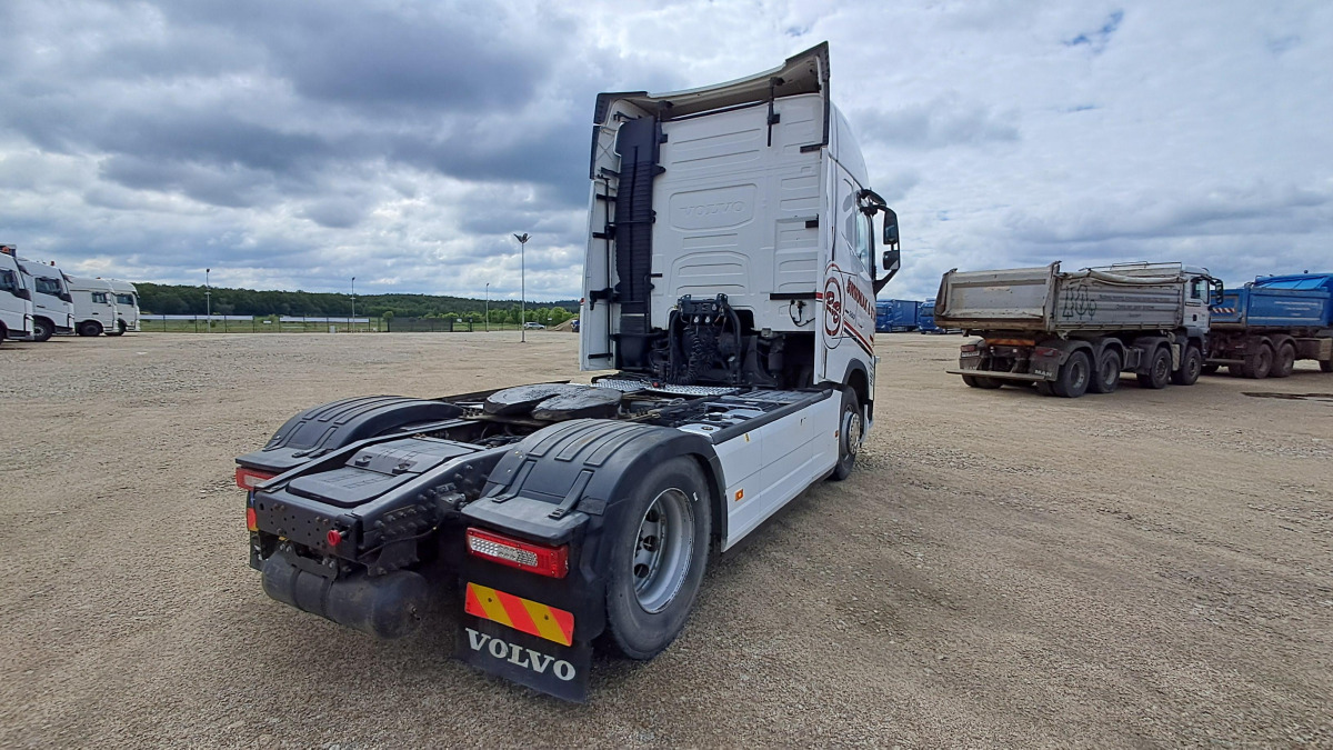 VOLVO FH CIĄGNIK SIODŁOWY - Sattelzugmaschine: das Bild 5 VOLVO FH CIĄGNIK SIODŁOWY - Sattelzugmaschine: das Bild 5