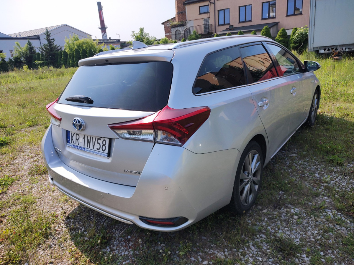 TOYOTA AURIS KOMBI - PKW: das Bild 4 TOYOTA AURIS KOMBI - PKW: das Bild 4