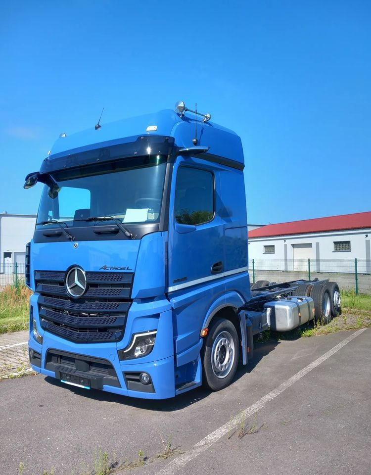 Mercedes-Benz Actros 2548 LnR - Fahrgestell LKW: das Bild 4 Mercedes-Benz Actros 2548 LnR - Fahrgestell LKW: das Bild 4