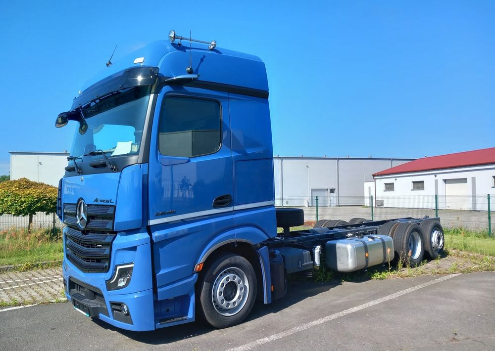 Mercedes-Benz Actros 2548 LnR - Fahrgestell LKW: das Bild 5 Mercedes-Benz Actros 2548 LnR - Fahrgestell LKW: das Bild 5