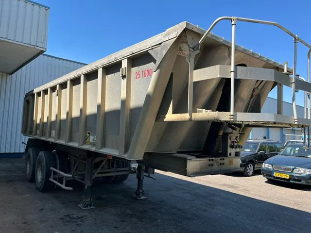 Benalu 2 Axle , 8 Tyres , Alu Tipper , Spring Suspension , Drum Brakes - Kipper Auflieger: das Bild 3 Benalu 2 Axle , 8 Tyres , Alu Tipper , Spring Suspension , Drum Brakes - Kipper Auflieger: das Bild 3