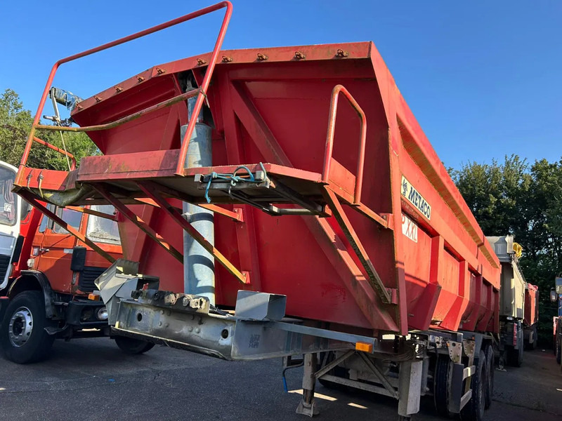 METACO 2 Axle Steel Tipper, 8 Tyres - Kipper Auflieger: das Bild 2 METACO 2 Axle Steel Tipper, 8 Tyres - Kipper Auflieger: das Bild 2