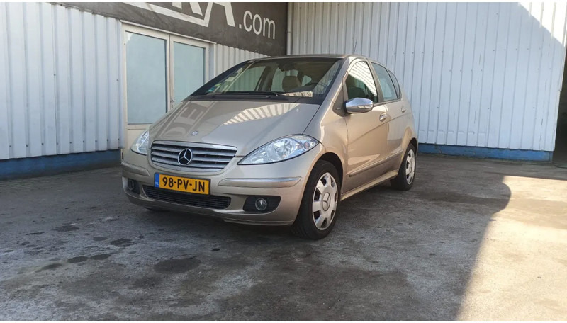 Mercedes-Benz A-Klasse 170 , Airco , leder , distrbute ketting maakt lawaai - Schrägheck: das Bild 1 Mercedes-Benz A-Klasse 170 , Airco , leder , distrbute ketting maakt lawaai - Schrägheck: das Bild 1