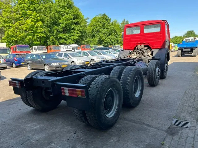 Mercedes-Benz NG 3228 , V8 , 8x4 , Manual , Spring suspension - Fahrgestell LKW: das Bild 3 Mercedes-Benz NG 3228 , V8 , 8x4 , Manual , Spring suspension - Fahrgestell LKW: das Bild 3