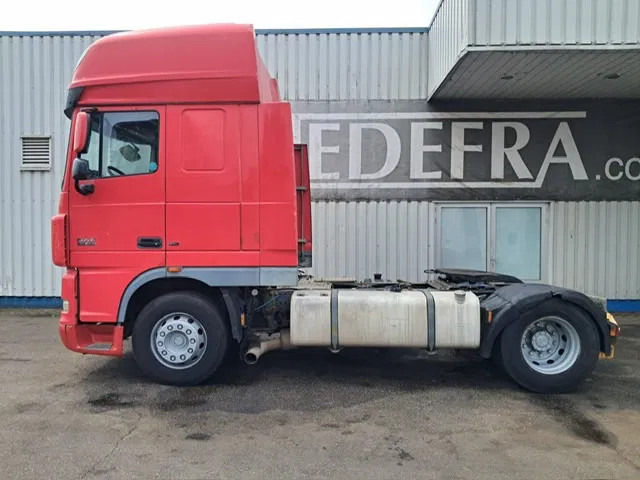 DAF XF 105 460 , Manual Gearbox , PTO , Tipper Hydraulics , Airco , Superspace Cab - Sattelzugmaschine: das Bild 2 DAF XF 105 460 , Manual Gearbox , PTO , Tipper Hydraulics , Airco , Superspace Cab - Sattelzugmaschine: das Bild 2