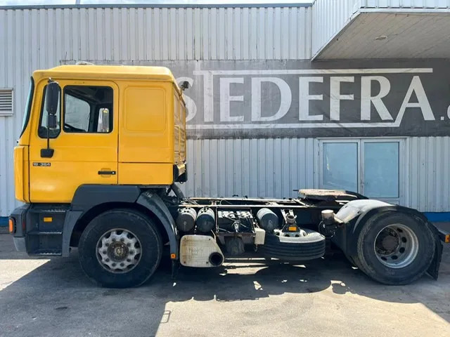 MAN 19.364 F2000 ,6 Cylinder , Belgium Truck , ZF Manual , Euro 2 - Sattelzugmaschine: das Bild 2 MAN 19.364 F2000 ,6 Cylinder , Belgium Truck , ZF Manual , Euro 2 - Sattelzugmaschine: das Bild 2