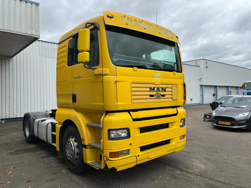 MAN TGA 18-390 , Manual Gearbox , Airco , PTO , Tipper hydraulics - Sattelzugmaschine: das Bild 4 MAN TGA 18-390 , Manual Gearbox , Airco , PTO , Tipper hydraulics - Sattelzugmaschine: das Bild 4