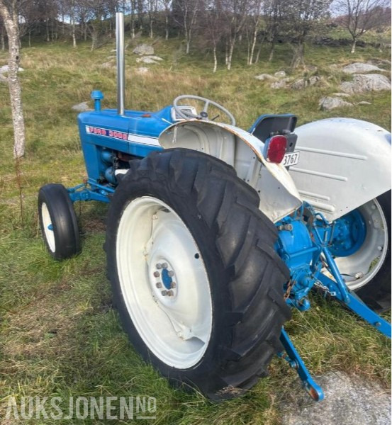 1973 Ford 3000 - mva fri - Traktor: das Bild 5 1973 Ford 3000 - mva fri - Traktor: das Bild 5