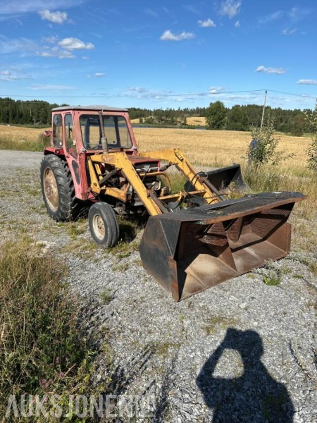 1976 Massey Ferguson 165 - MVA FRI - Traktor: das Bild 1 1976 Massey Ferguson 165 - MVA FRI - Traktor: das Bild 1