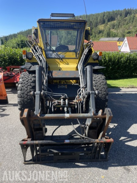1996 Wille 725 Hjullaster | 10 476 t | Snøskuffe | Pallegaffel | Kjettinger | Trima-adapter - Radlader: das Bild 2 1996 Wille 725 Hjullaster | 10 476 t | Snøskuffe | Pallegaffel | Kjettinger | Trima-adapter - Radlader: das Bild 2