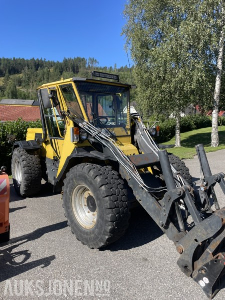 1996 Wille 725 Hjullaster | 10 476 t | Snøskuffe | Pallegaffel | Kjettinger | Trima-adapter - Radlader: das Bild 1 1996 Wille 725 Hjullaster | 10 476 t | Snøskuffe | Pallegaffel | Kjettinger | Trima-adapter - Radlader: das Bild 1