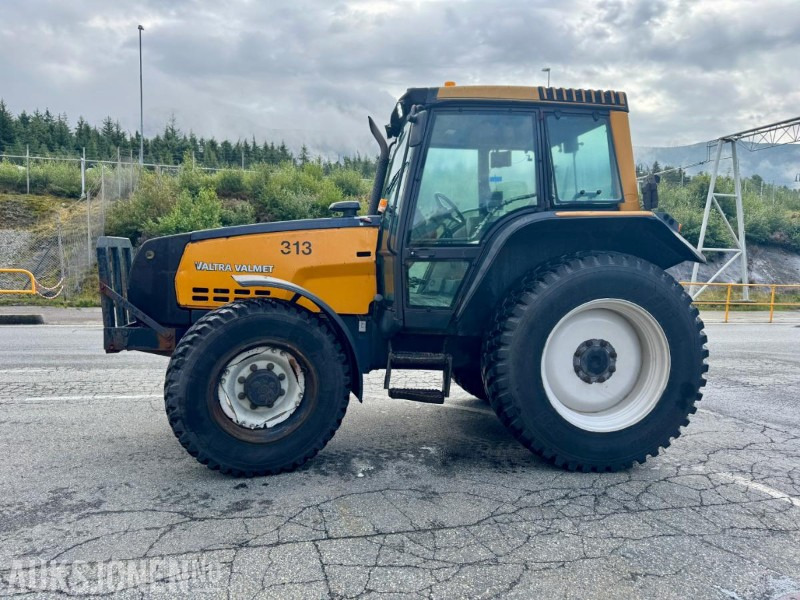 1999 Valtra 6550 - Traktor - Timer: 18688 - Traktor: das Bild 5 1999 Valtra 6550 - Traktor - Timer: 18688 - Traktor: das Bild 5