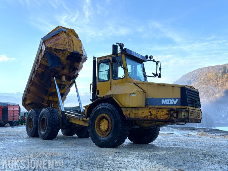 2000 Moxy MT30R 6X6 hjuldrift - registrert i kjøretøyregisteres som motorredskap - Muldenkipper/ Dumper: das Bild 2 2000 Moxy MT30R 6X6 hjuldrift - registrert i kjøretøyregisteres som motorredskap - Muldenkipper/ Dumper: das Bild 2