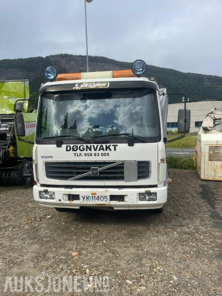 2000 Volvo FL 608 - Verkstedbil med kompressor som drives av en bensinmotor. - Pritsche LKW: das Bild 2 2000 Volvo FL 608 - Verkstedbil med kompressor som drives av en bensinmotor. - Pritsche LKW: das Bild 2