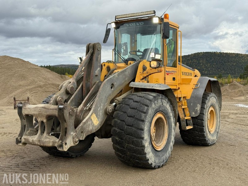 2006 Volvo L120E - Sentralsmøring - 14887 timer - Radlader: das Bild 1 2006 Volvo L120E - Sentralsmøring - 14887 timer - Radlader: das Bild 1
