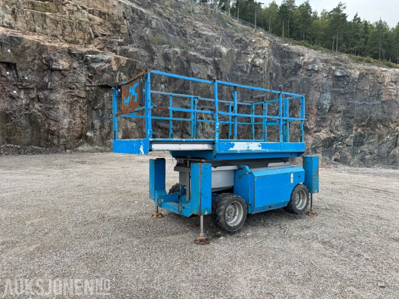 2007 Genie GS-3268 RT 4x4 Diesel Sakselift - Arbeitsbühne: das Bild 1 2007 Genie GS-3268 RT 4x4 Diesel Sakselift - Arbeitsbühne: das Bild 1