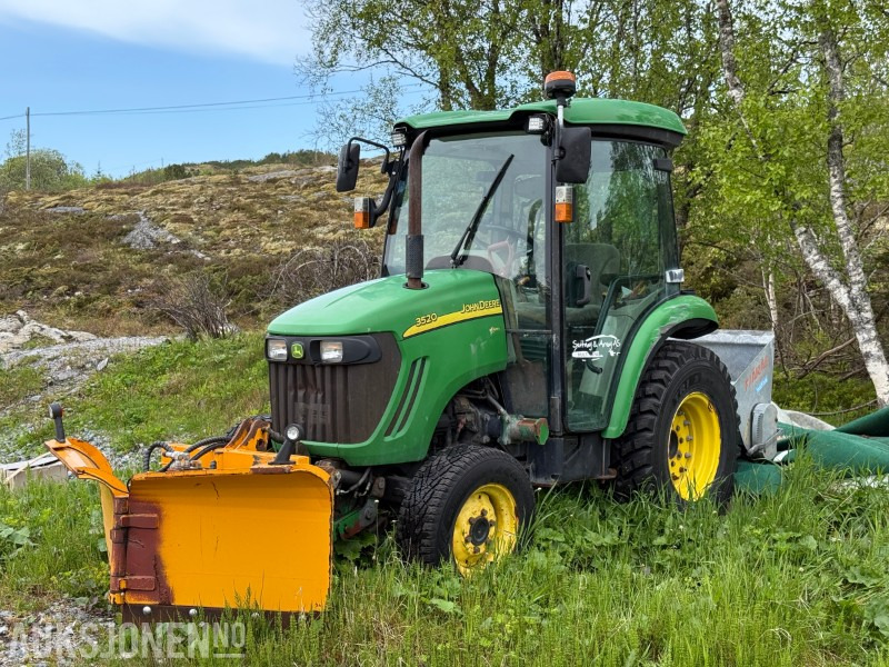 2007 John Deere 3520 - Frontlaster - MYE UTSTYR! - Traktor: das Bild 1 2007 John Deere 3520 - Frontlaster - MYE UTSTYR! - Traktor: das Bild 1