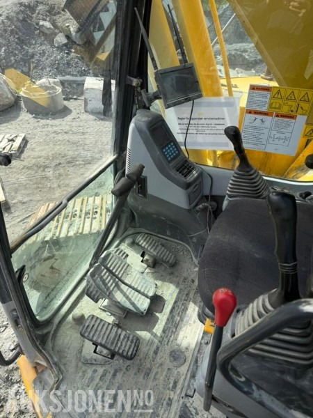 2007 Komatsu PC228US GRAVEMASKIN - Bagger: das Bild 4 2007 Komatsu PC228US GRAVEMASKIN - Bagger: das Bild 4