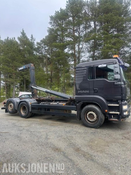 2007 MAN TGA 26.440 6X2-2 BL - Abrollkipper: das Bild 2 2007 MAN TGA 26.440 6X2-2 BL - Abrollkipper: das Bild 2