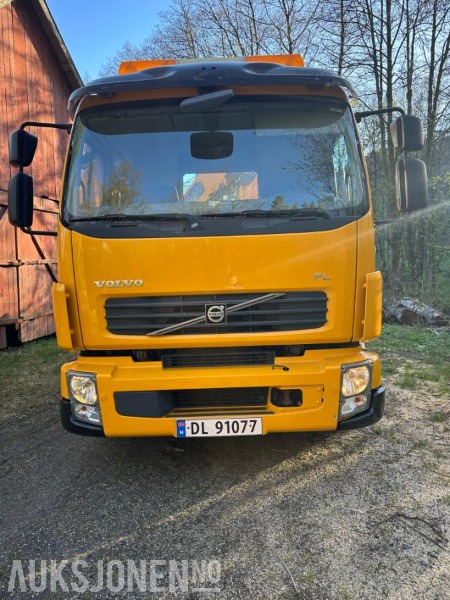 2008 Volvo FL-240 Kranbil med Tipp EU OK NY SERVICE SKRIVERKONTROLL - Autokran: das Bild 2 2008 Volvo FL-240 Kranbil med Tipp EU OK NY SERVICE SKRIVERKONTROLL - Autokran: das Bild 2