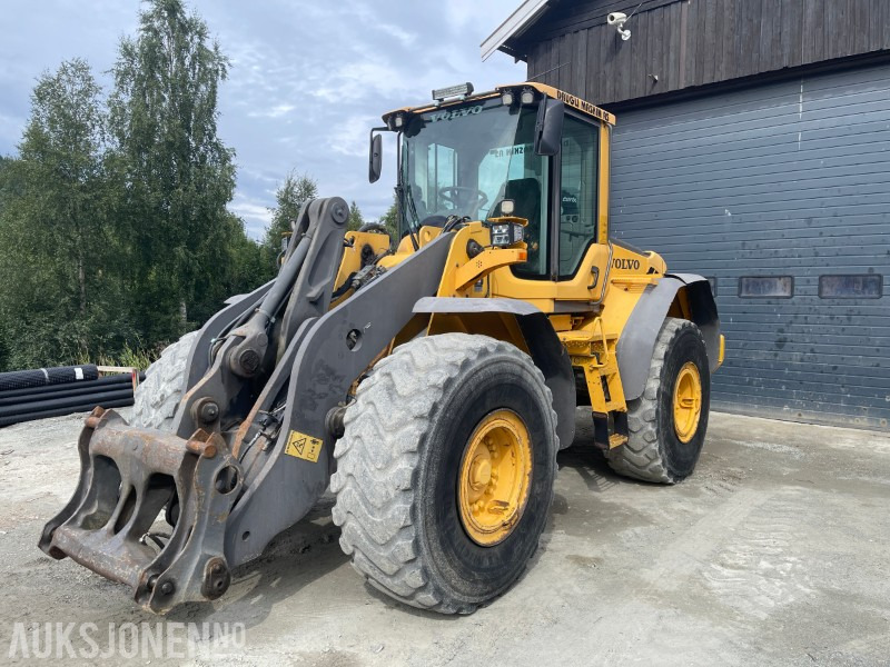 2008 Volvo L110F hjullaster med skuff - sentralsmøring - 3/4 funksjon-Skriver med vekt-kamera - ekstra lys - Radlader: das Bild 1 2008 Volvo L110F hjullaster med skuff - sentralsmøring - 3/4 funksjon-Skriver med vekt-kamera - ekstra lys - Radlader: das Bild 1