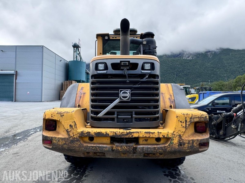 2009 Volvo L90F Hjullaster - Spakstyring - 2,3 m3 grusskuffe - Vekt - Sentralsmøring - Radlader: das Bild 5 2009 Volvo L90F Hjullaster - Spakstyring - 2,3 m3 grusskuffe - Vekt - Sentralsmøring - Radlader: das Bild 5