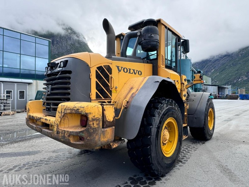 2009 Volvo L90F Hjullaster - Spakstyring - 2,3 m3 grusskuffe - Vekt - Sentralsmøring - Radlader: das Bild 4 2009 Volvo L90F Hjullaster - Spakstyring - 2,3 m3 grusskuffe - Vekt - Sentralsmøring - Radlader: das Bild 4