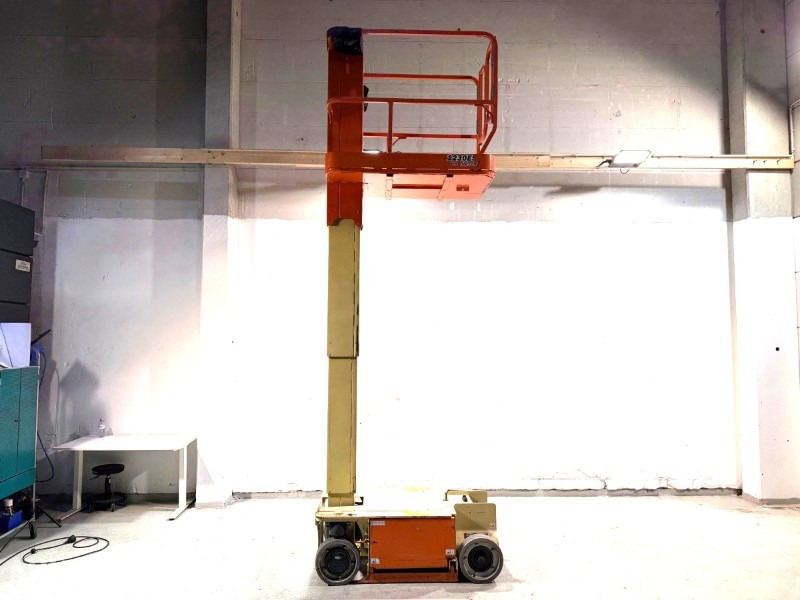 2011 JLG 1230ES Elektrisk mastelift med 5,6 m arbeidshøyde - Arbeitsbühne: das Bild 1 2011 JLG 1230ES Elektrisk mastelift med 5,6 m arbeidshøyde - Arbeitsbühne: das Bild 1