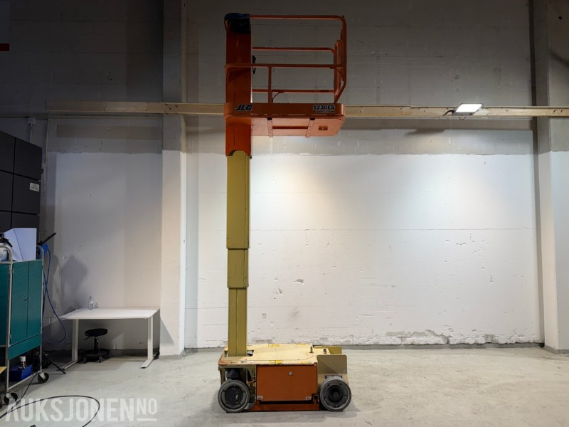 2011 JLG 1230ES Elektrisk mastelift med 5,6 m arbeidshøyde - Arbeitsbühne: das Bild 1 2011 JLG 1230ES Elektrisk mastelift med 5,6 m arbeidshøyde - Arbeitsbühne: das Bild 1