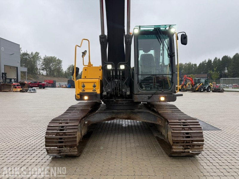 Bagger 2011 Volvo EC210CL BELTEGRAVER ROTOTILT SENTRALSMØRING SERVICEHISTORIKK 2 SKUFFER: das Bild 7