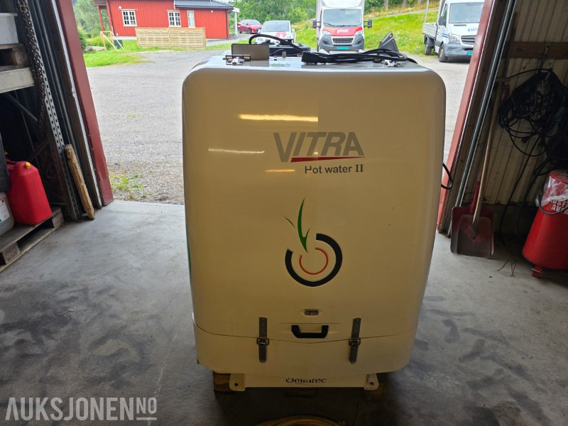2012 Vitra Hotwater II ugressbekjemper - Baugeräte: das Bild 4 2012 Vitra Hotwater II ugressbekjemper - Baugeräte: das Bild 4