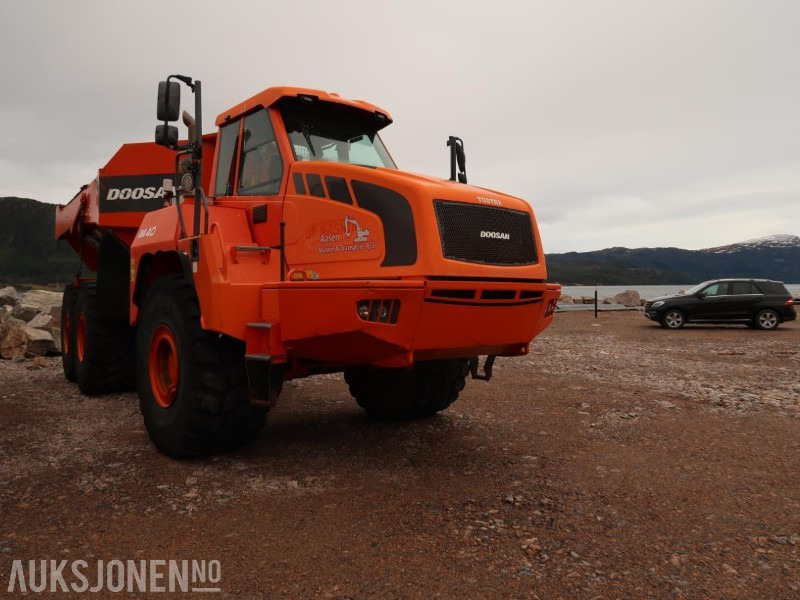 2013 Doosan DA40 Dumper - 6x6 - 24.4 m3 - Høy baklem - Varme i kasse - Sertifisert - Muldenkipper/ Dumper: das Bild 3 2013 Doosan DA40 Dumper - 6x6 - 24.4 m3 - Høy baklem - Varme i kasse - Sertifisert - Muldenkipper/ Dumper: das Bild 3