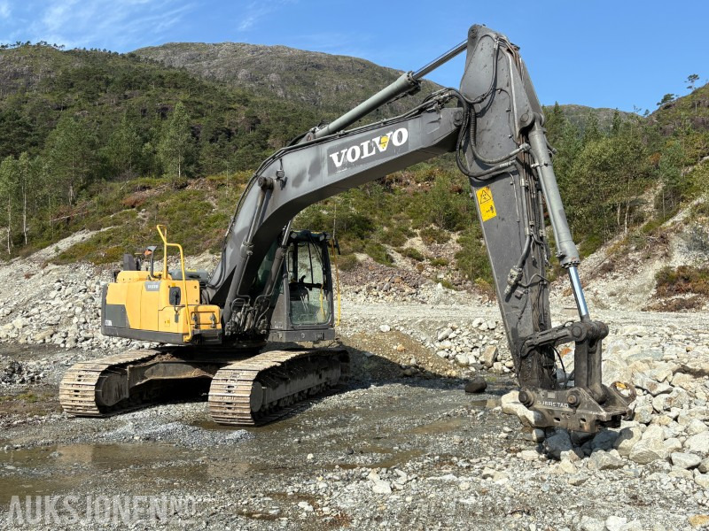 2014 Volvo EC 220DL - 10 656 timer - sertifisert - Bagger: das Bild 2 2014 Volvo EC 220DL - 10 656 timer - sertifisert - Bagger: das Bild 2