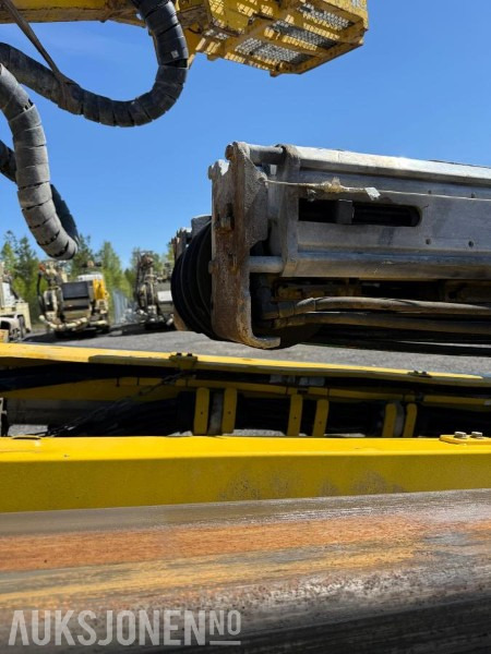 2015 Epiroc BOOMER E2C underjords bore-/tunneleringsrigg - Bohrgerät: das Bild 4 2015 Epiroc BOOMER E2C underjords bore-/tunneleringsrigg - Bohrgerät: das Bild 4