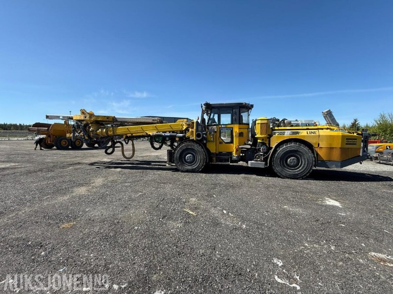 2015 Epiroc BOOMER E2C underjords bore-/tunneleringsrigg - Bohrgerät: das Bild 1 2015 Epiroc BOOMER E2C underjords bore-/tunneleringsrigg - Bohrgerät: das Bild 1