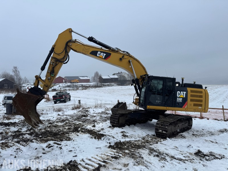 2016 Cat 330FL GRAVEMASKIN, GPS, TILTROTATOR, 2 SKUFFER +++ - Kettenbagger: das Bild 3 2016 Cat 330FL GRAVEMASKIN, GPS, TILTROTATOR, 2 SKUFFER +++ - Kettenbagger: das Bild 3